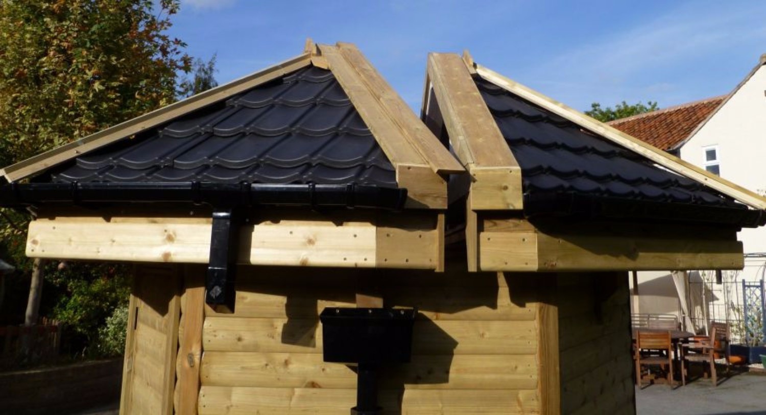 Lightweight Tiles Budget Split Roof